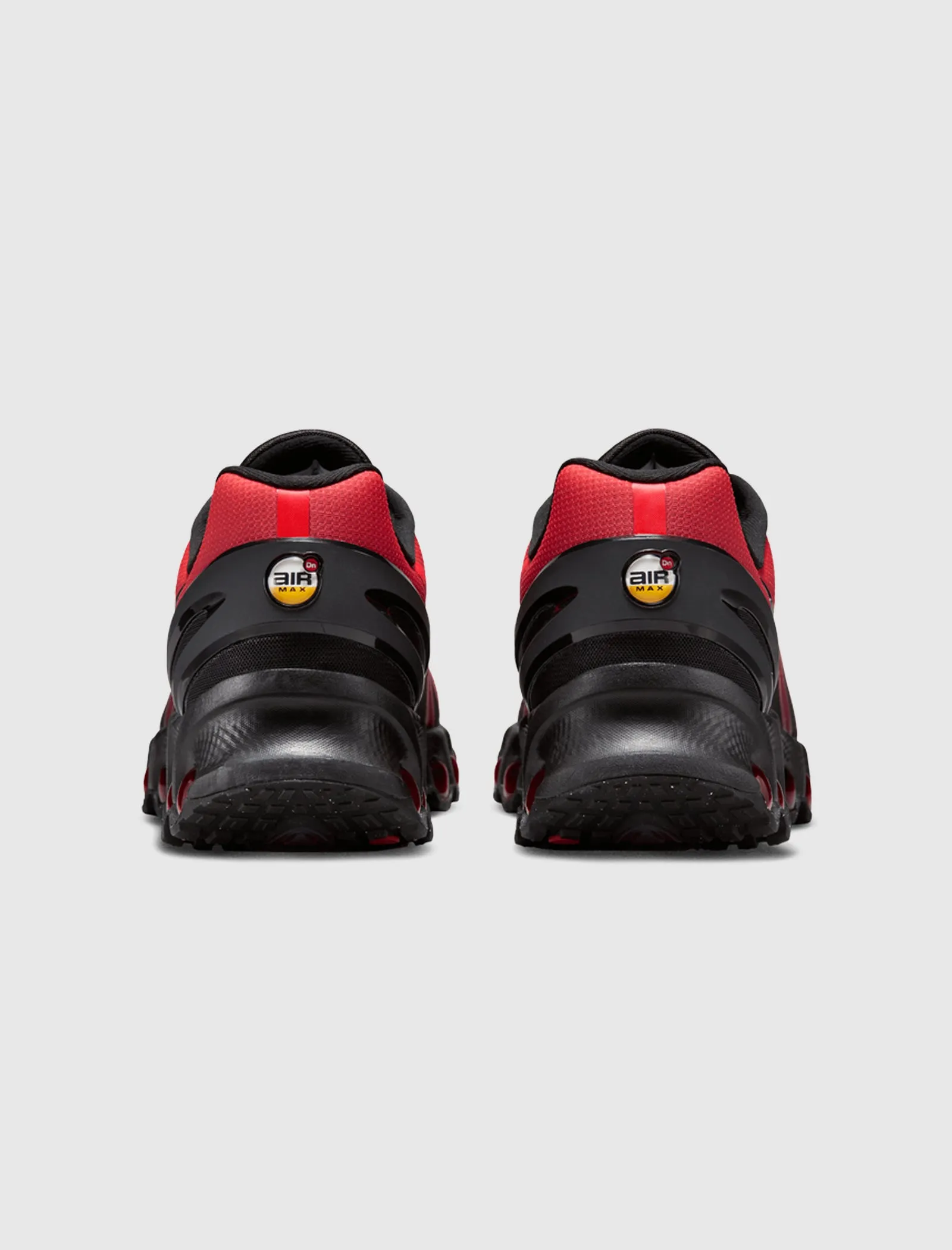 AIR MAX DN8 "BLACK/BLACK/GYM RED/BRIGHT CRIMSON"