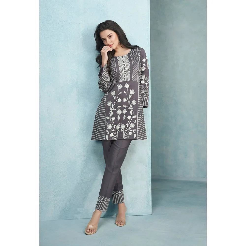 Autumnlane Iris Cloud Embroidered Co-Ord Set