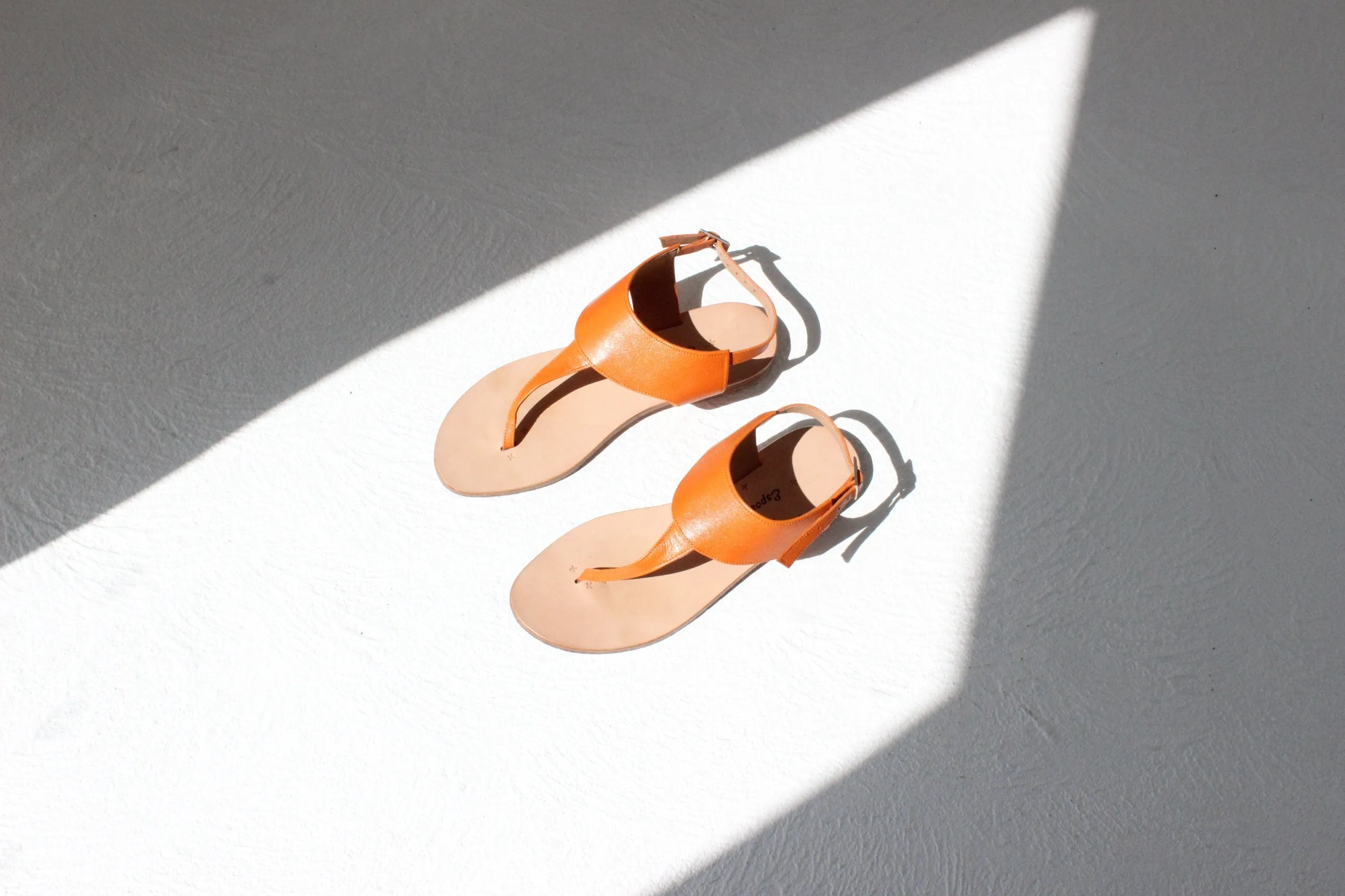 Custom Hand Made Italian L'Artiginale Orange Leather T-Bar Sandals ~ Euro 39.5