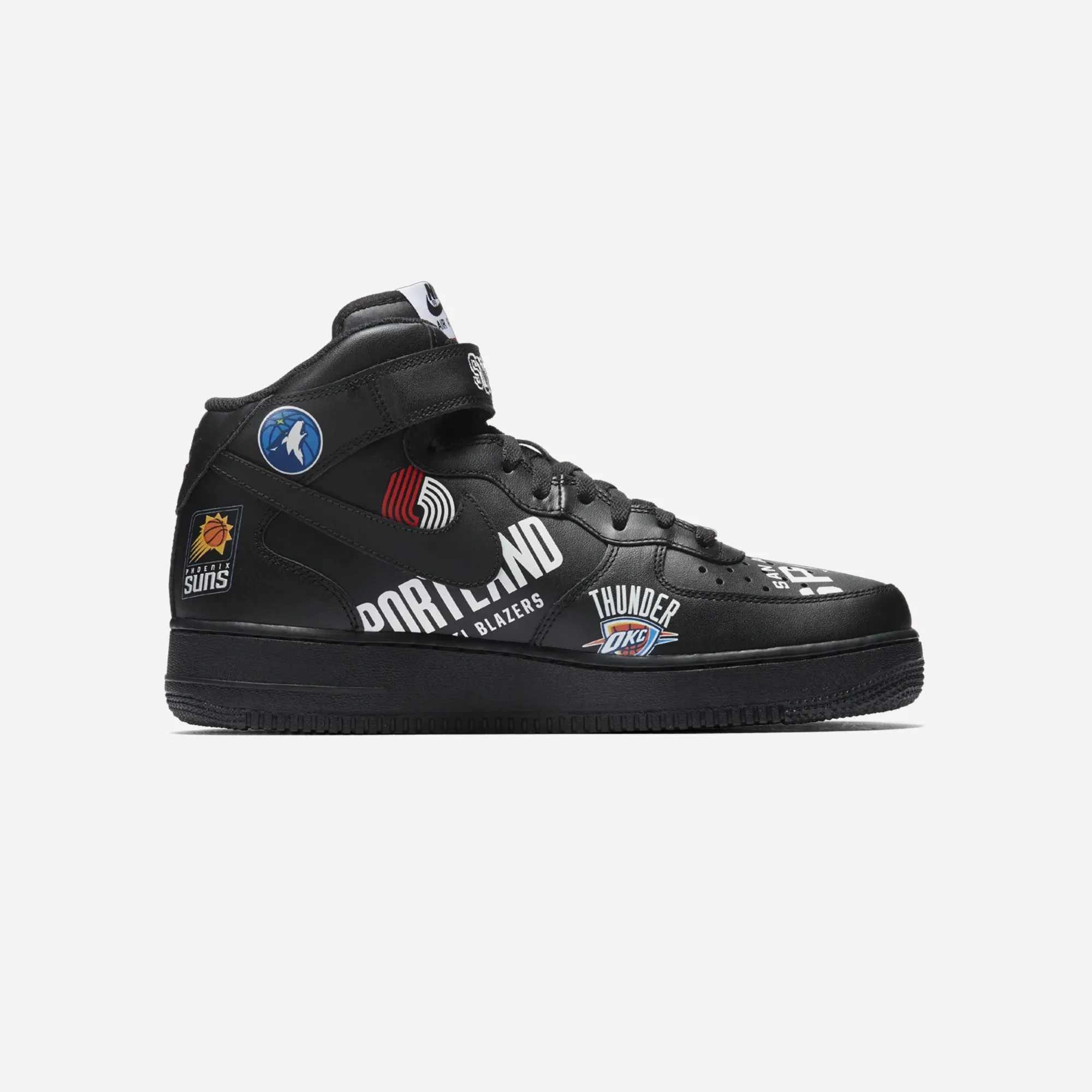 Nike Air Force 1 Mid Supreme NBA Black