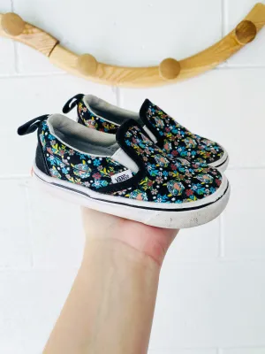 Protect Tigers Slip On Shoes, size 7