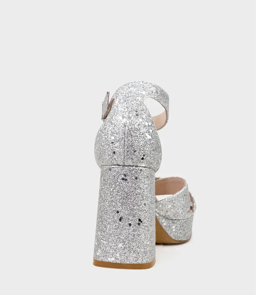RICHIE95 Crossover Platform Sandal in Silver Sparkle