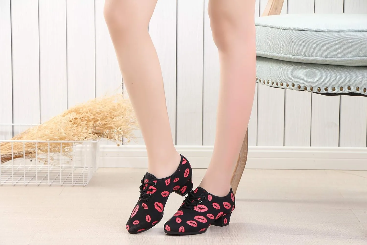 TINRYMX Women Latin Dance Practice Shoes Lace up with Closed Toe Modern Jazz Teaching Oxford Dance Shoes Low Heel,WZSP-NJB