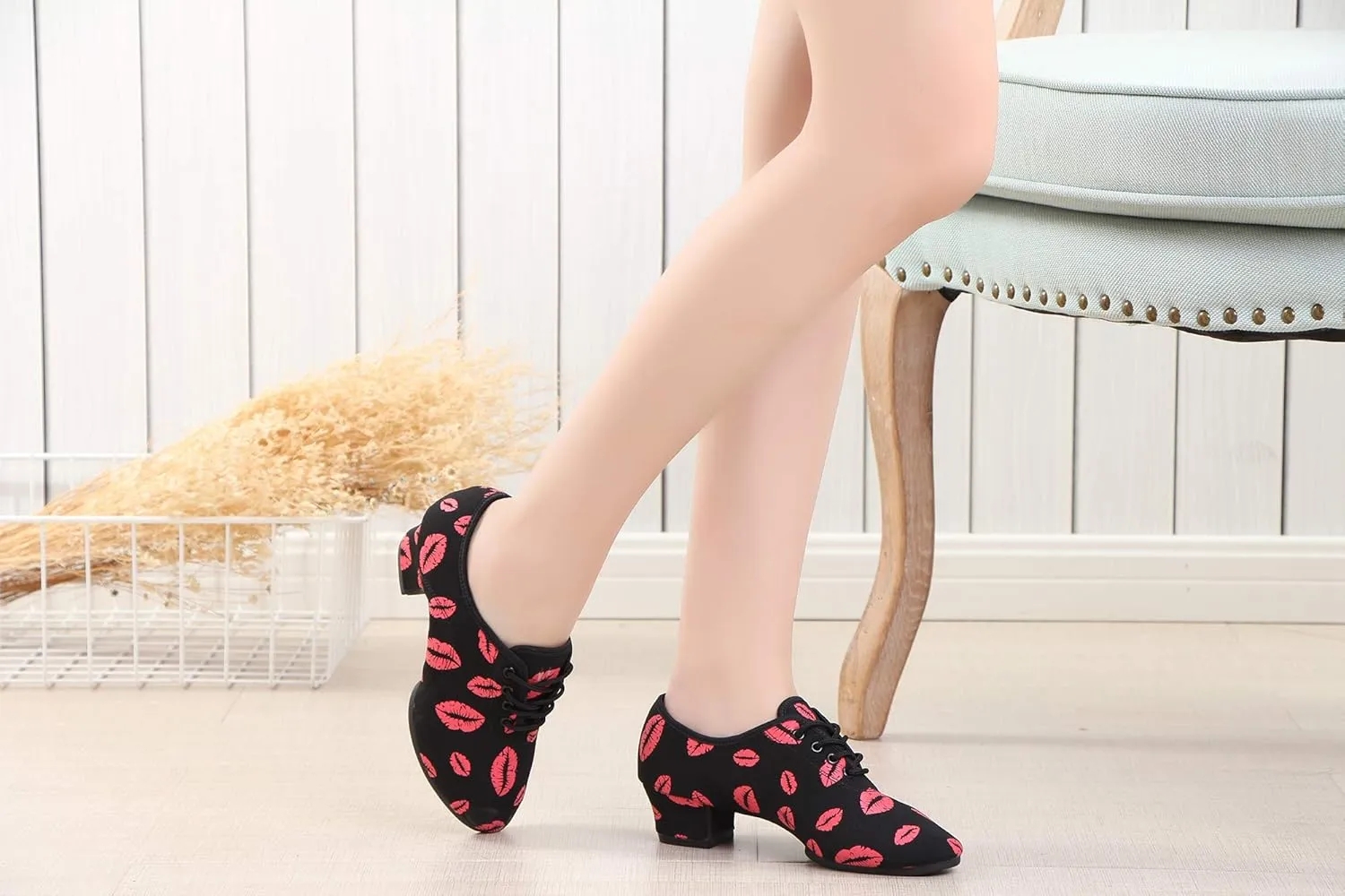 TINRYMX Women Latin Dance Practice Shoes Lace up with Closed Toe Modern Jazz Teaching Oxford Dance Shoes Low Heel,WZSP-NJB