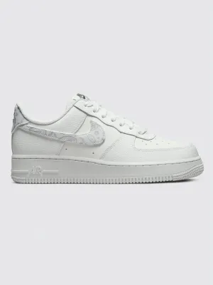 W AIR FORCE 1 '07 ESS - Summit White/Grey Fog-Black-Summit White
