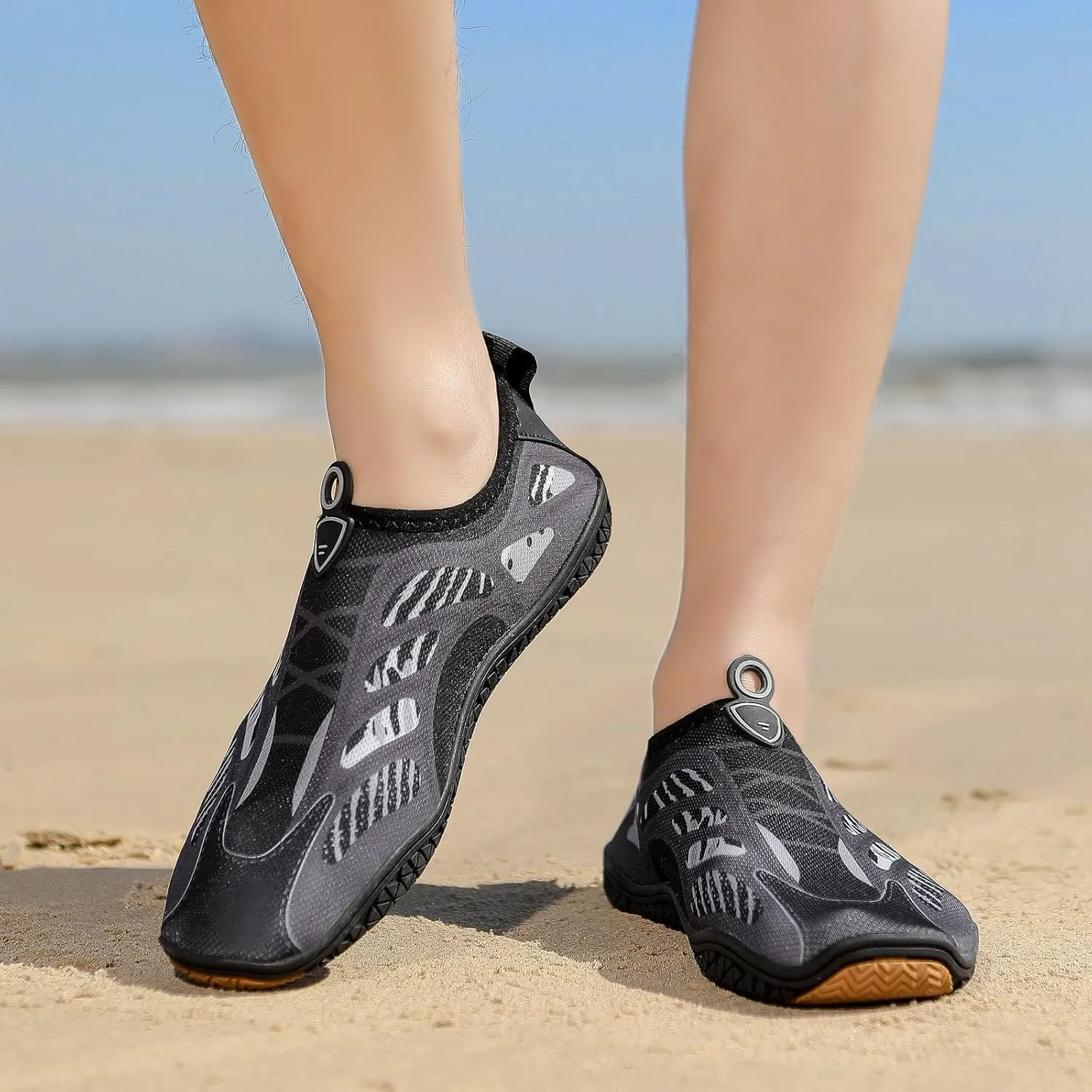 Women's Slip on Walking Shoes Non Slip Memory Foam Running Shoes Wide Width Breathable Mesh Sports Workout Tennis Shoes Lightweight Fashion Sneakers